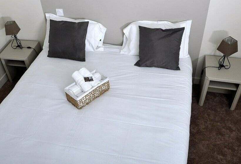 Le Lion D Or   Logis Hotels   Hotel 2 étoiles Et Restaurant