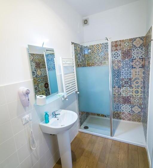 酒店 Liberty Suites