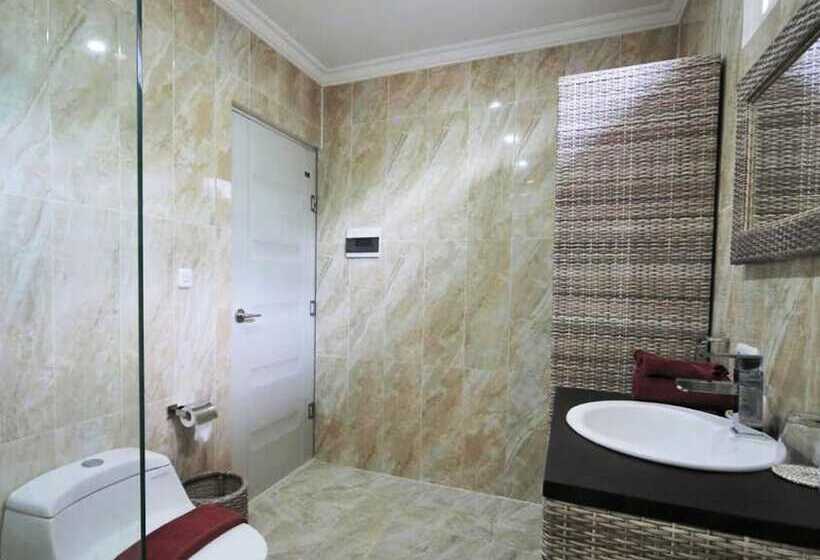 Hotel Meno Mojo Beach Resort