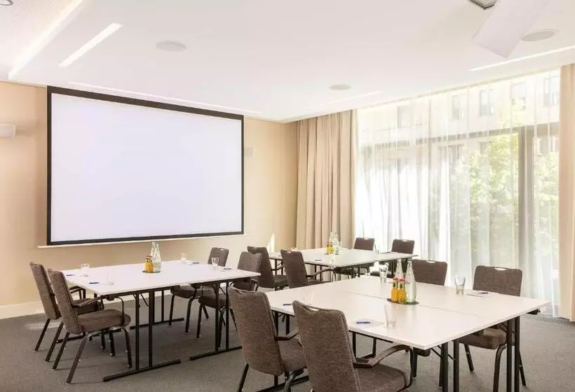 Hotelli Nh Leipzig Zentrum