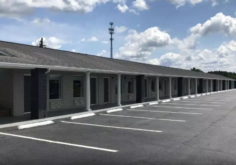 Hotelli Rodeway Inn South