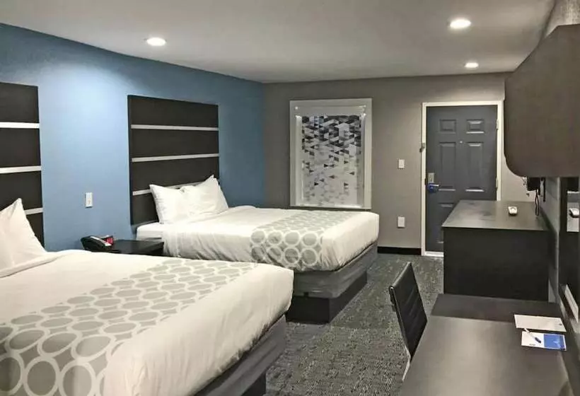 Hotelli Rodeway Inn South