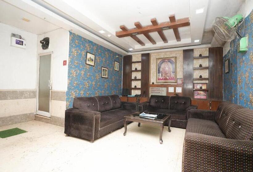 酒店 Sai Dham International