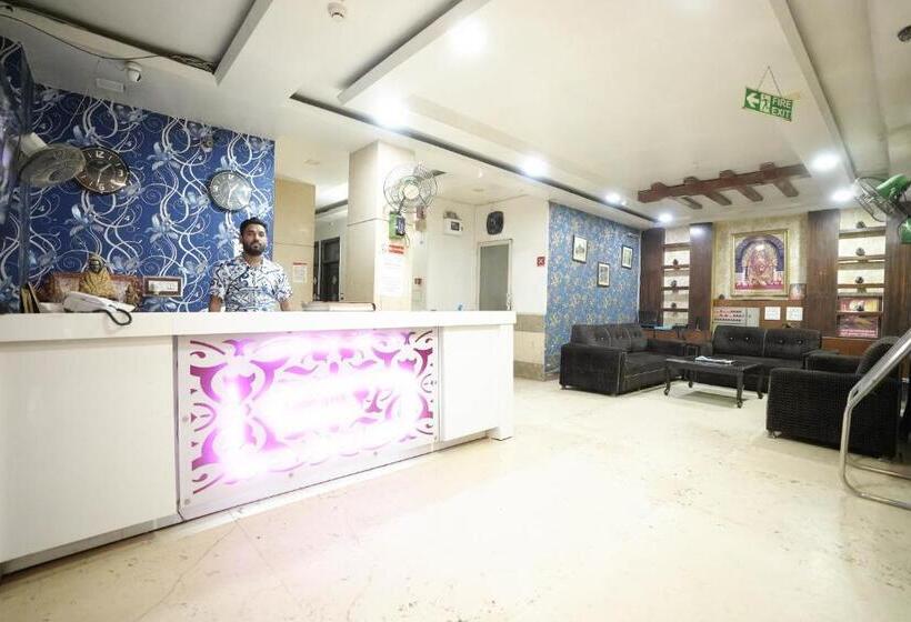 酒店 Sai Dham International