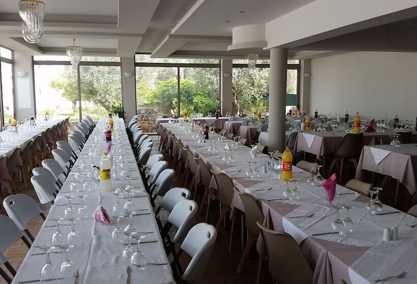 فندق Saint George Resort