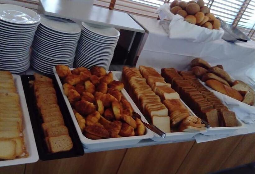 فندق Saint George Resort