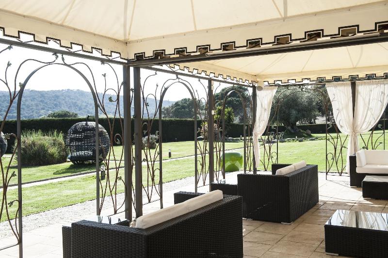 هتل Suites Natura Mas Tapiolas