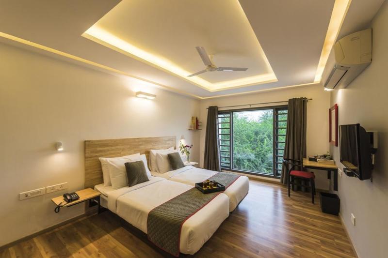 Отель Suvarna Inn