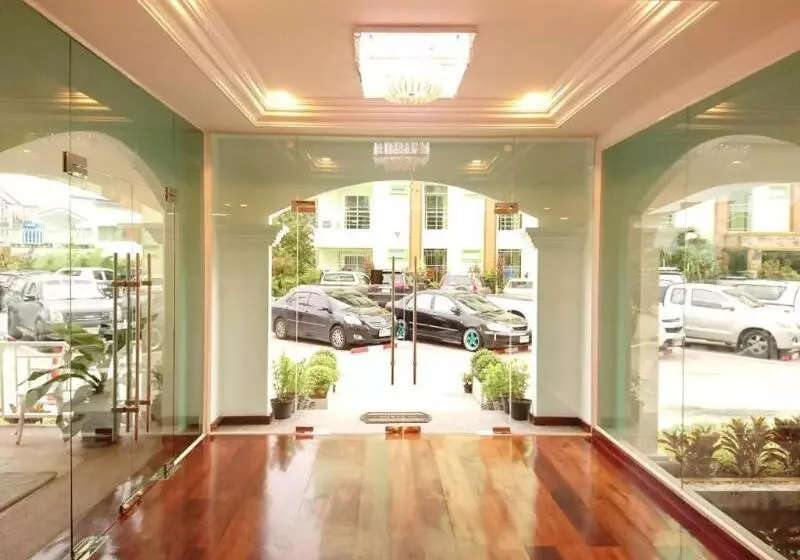 Hotelli The Royal P Boutique