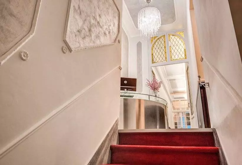 هتل Veneto Suite Rome