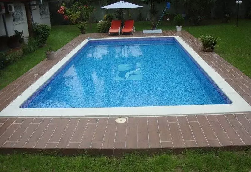 پانسیون Ernaa Chambres D'hotes