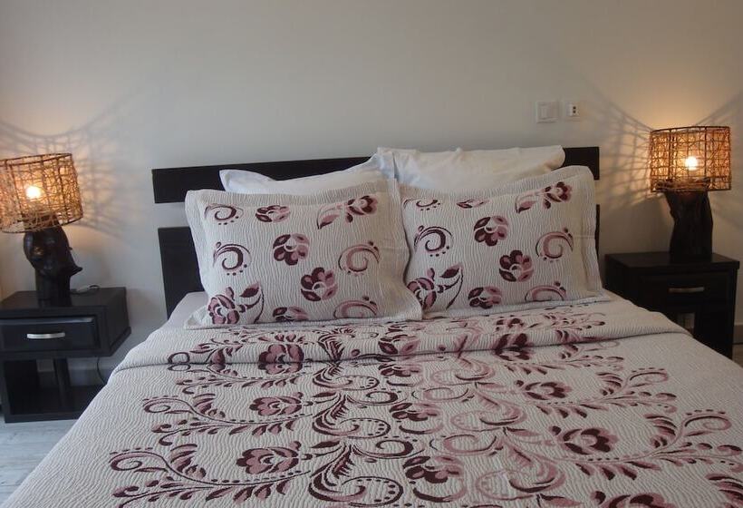 پانسیون Ernaa Chambres D'hotes