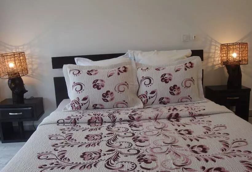 پانسیون Ernaa Chambres D'hotes