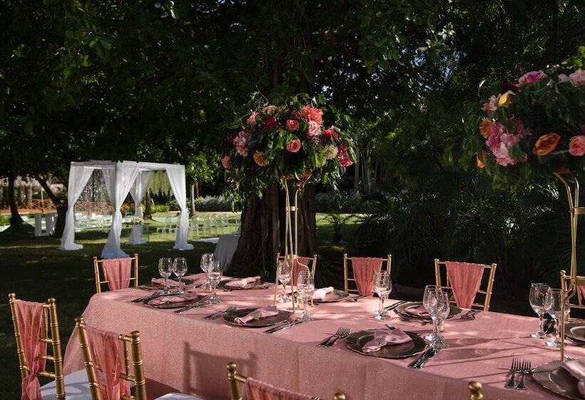 استراحتگاه Impressive Premium Punta Cana - All Inclusive