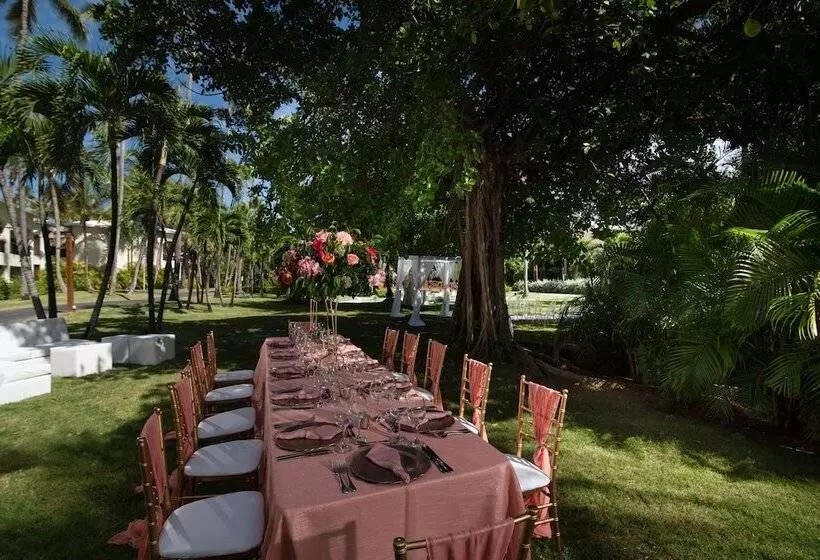 Lomakeskus Impressive Premium Punta Cana - All Inclusive