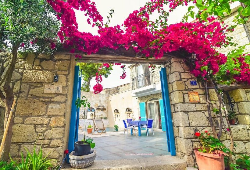 Alacati Asmalı Konak Otel