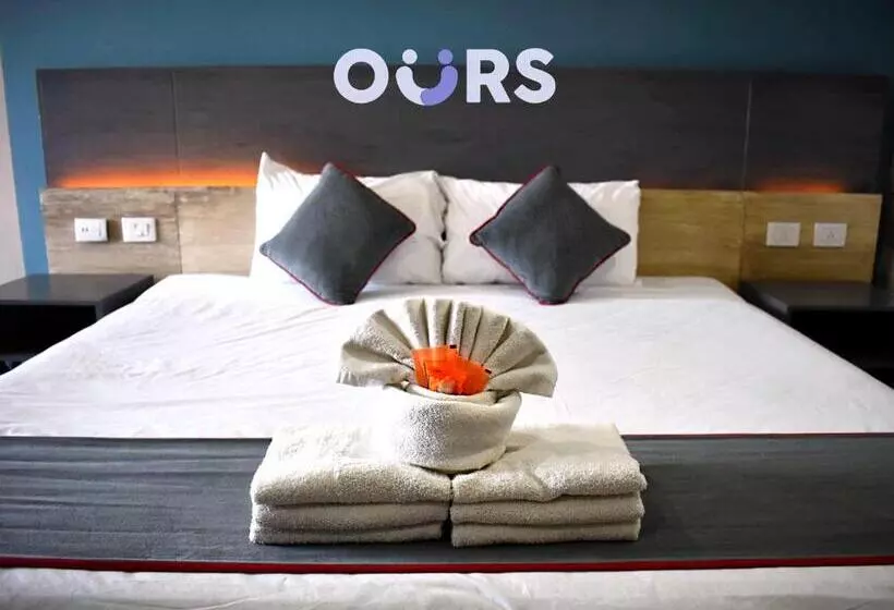 Attraction Hotel Deluxe