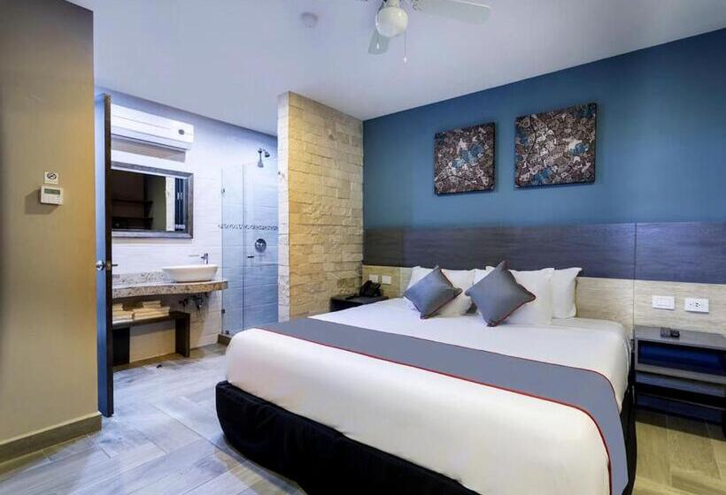 Attraction Hotel Deluxe