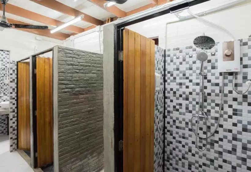 Home Mali Hostel At Hua Lumpong
