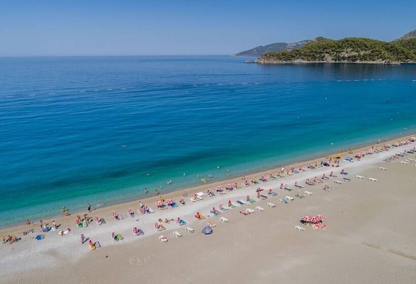 Отель Belcekum Beach