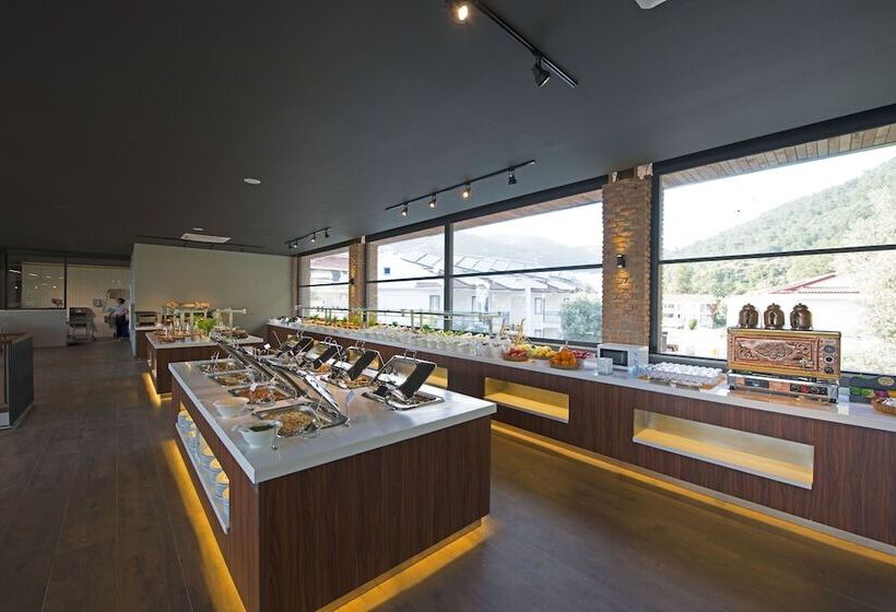 Отель Belcekum Beach