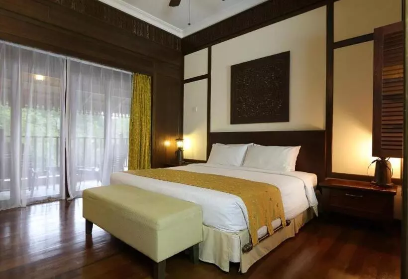 ホテル Bukit Merah Laketown Resort