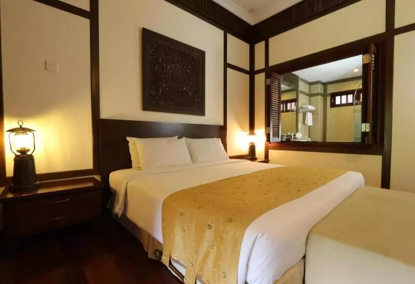 ホテル Bukit Merah Laketown Resort