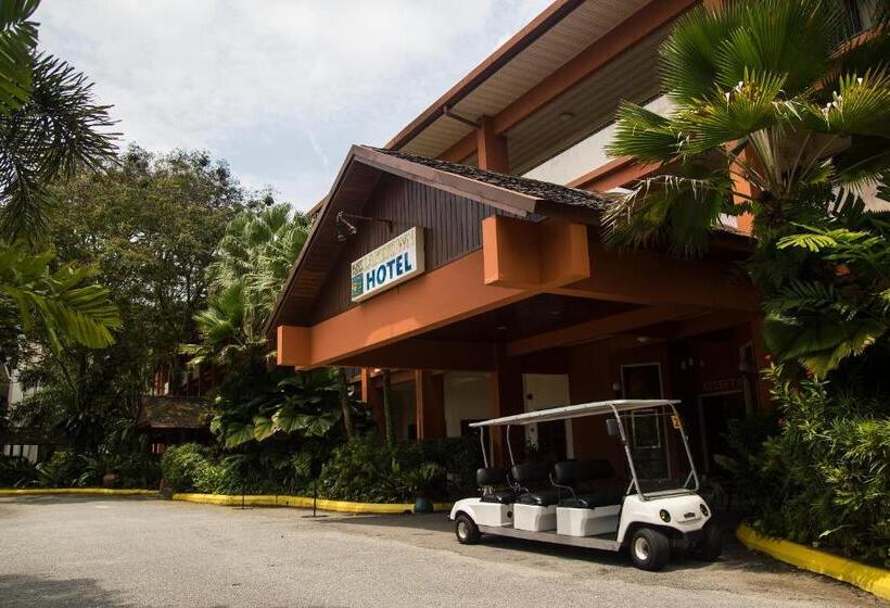 فندق Bukit Merah Laketown Resort
