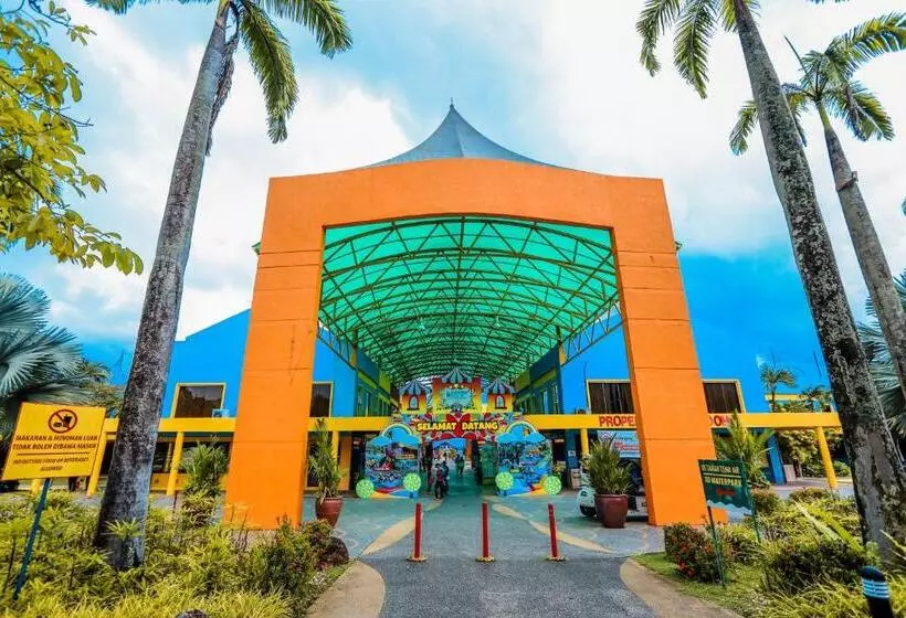 ホテル Bukit Merah Laketown Resort