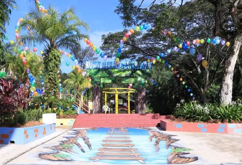 ホテル Bukit Merah Laketown Resort