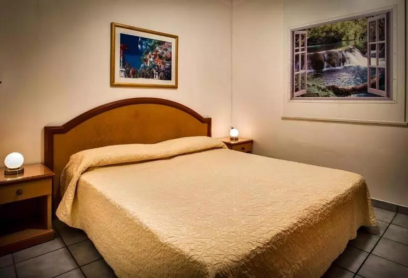 ホテル Easyrooms Dell'angelo