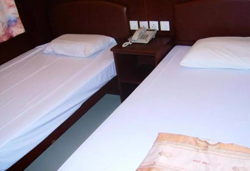 هتل Li’s Chain Hostel