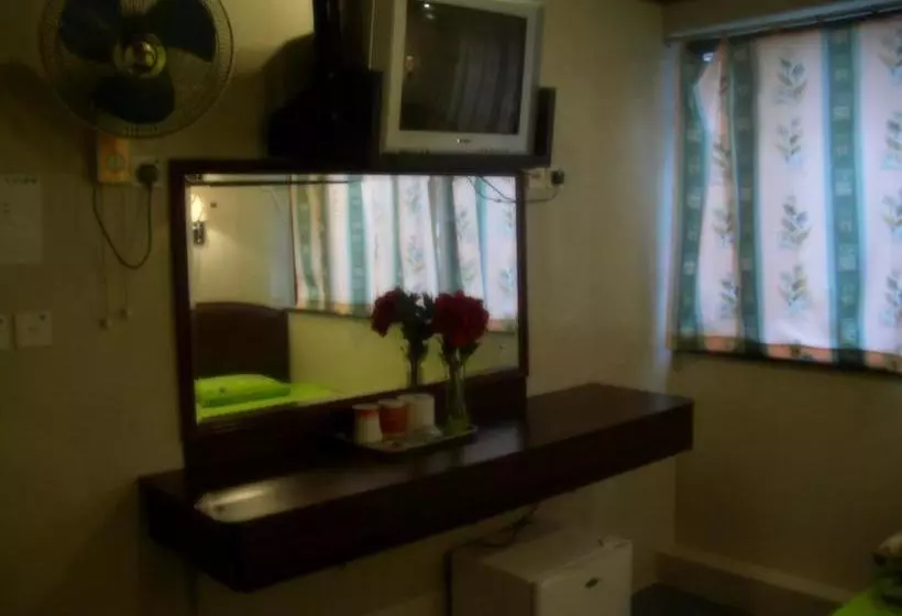 هتل Li’s Chain Hostel