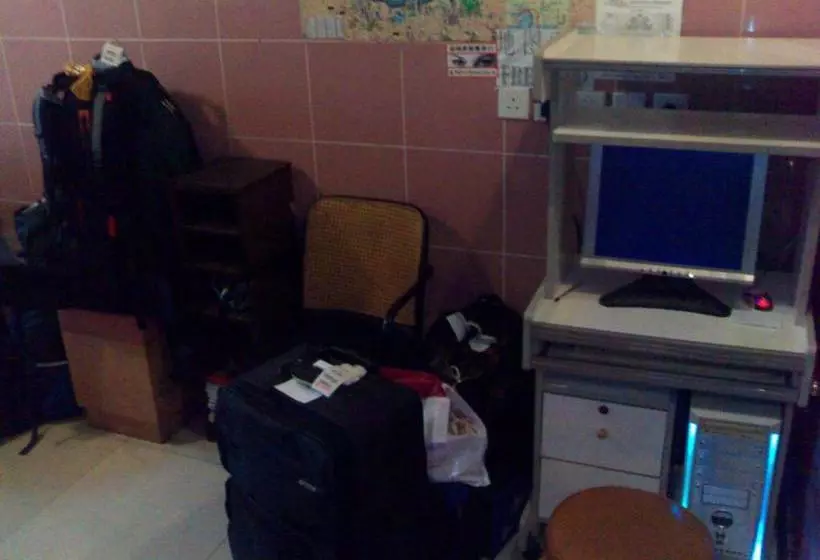 هتل Li’s Chain Hostel