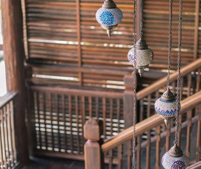 בית מלון כפרי Nightbazaar Inn