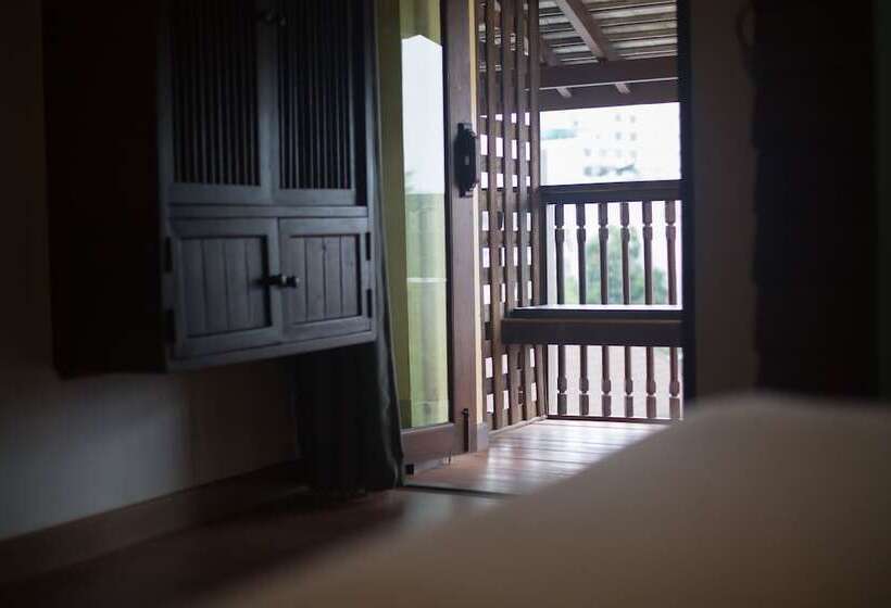 בית מלון כפרי Nightbazaar Inn