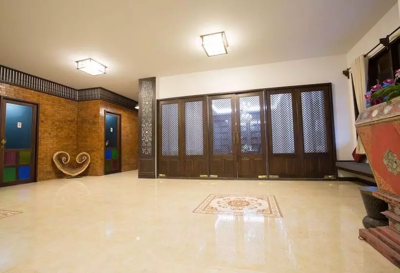 Hotelli Nightbazaar Inn