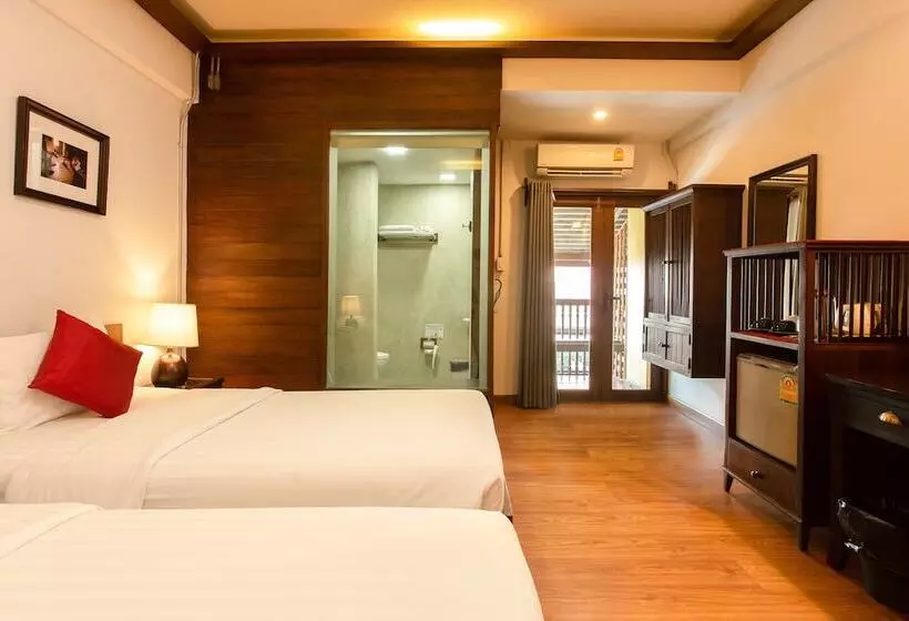 Hotelli Nightbazaar Inn