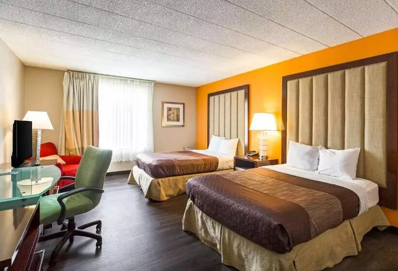 ホテル Fairmount Inn & Suites   Stroudsburg, Poconos