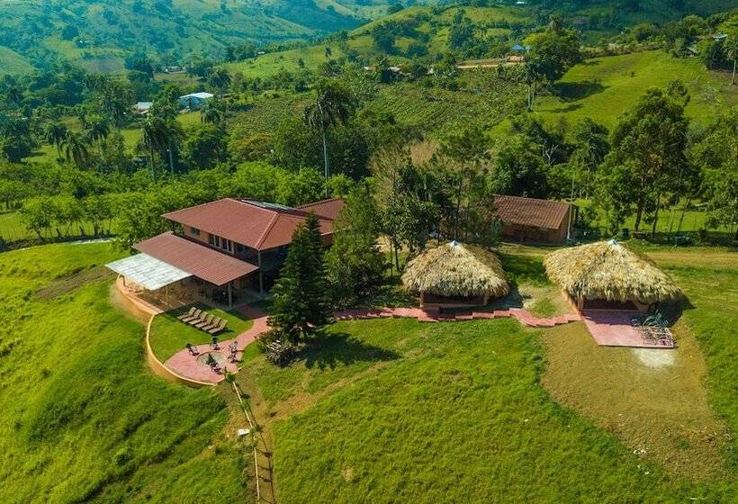 هتل Villas Del Lago Lake Resort & Campground