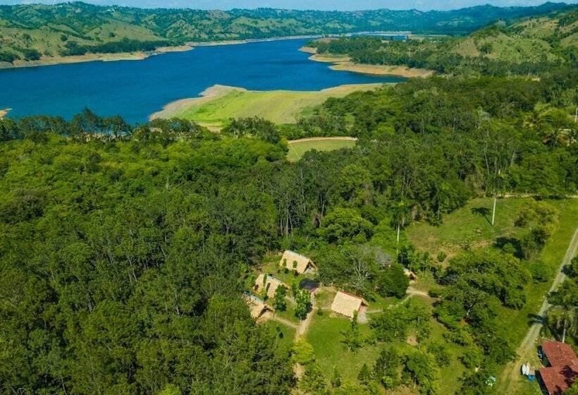 هتل Villas Del Lago Lake Resort & Campground