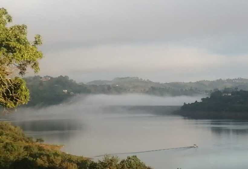 هتل Villas Del Lago Lake Resort & Campground