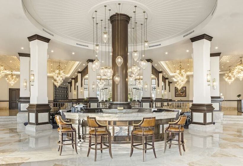 هتل Melia Vinpearl Cua Hoi Beach Resort