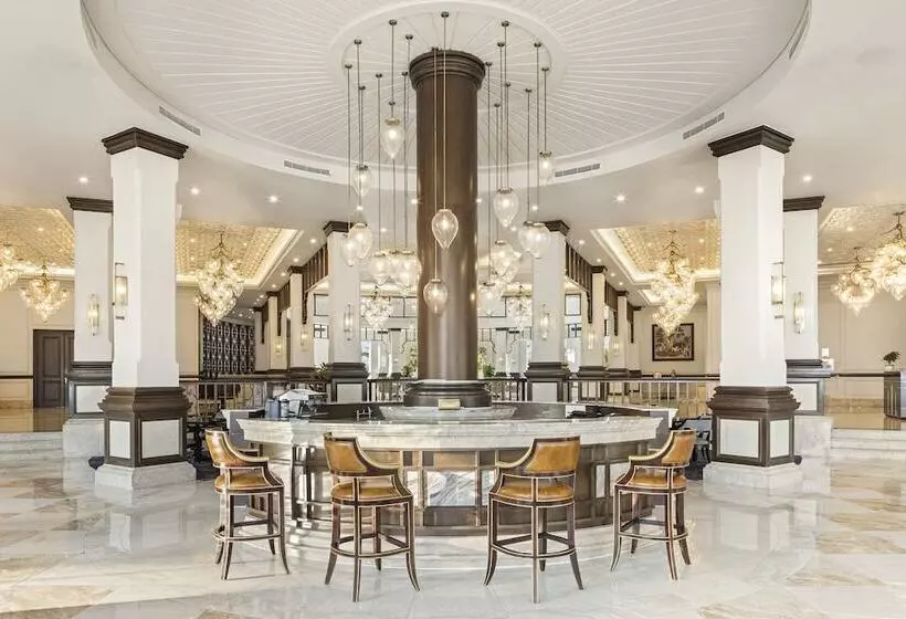 هتل Melia Vinpearl Cua Hoi Beach Resort