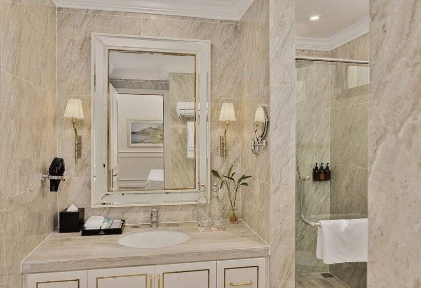 هتل Melia Vinpearl Cua Hoi Beach Resort