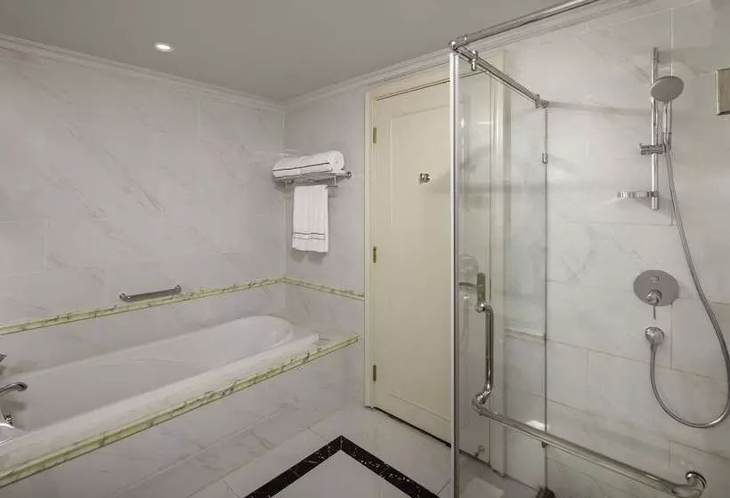هتل Melia Vinpearl Cua Hoi Beach Resort