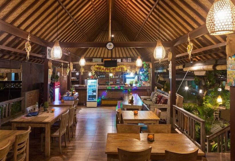 Kiskenda Cottages & Restaurant