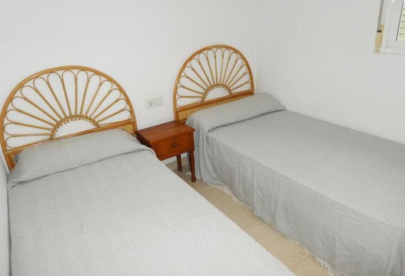 Apartamentos Tavernes Playa Suites 3000