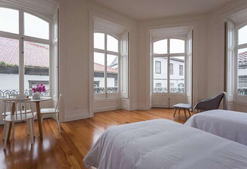 هتل Acarmazens Cogumbreiro