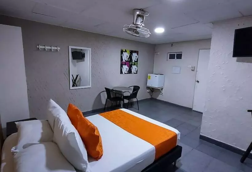 ホテル Casa Boston Inn